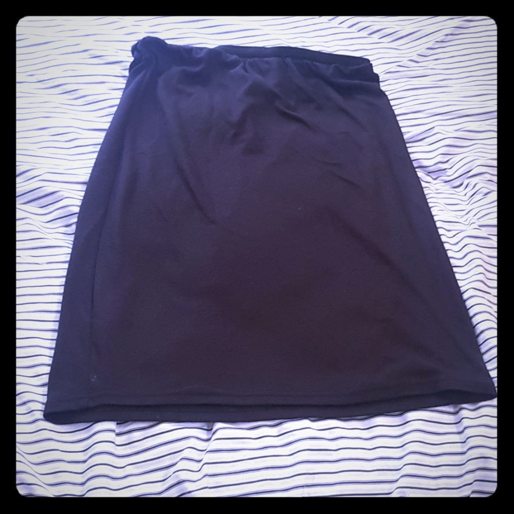 Black pencil skirt